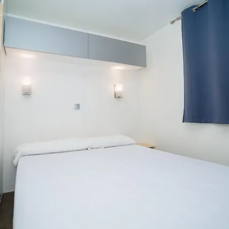 约卡马尔露营酒店 营地 罗萨斯